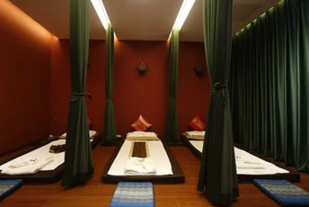 杭州临平泰式按摩的被动瑜伽：当身体被折叠成诗